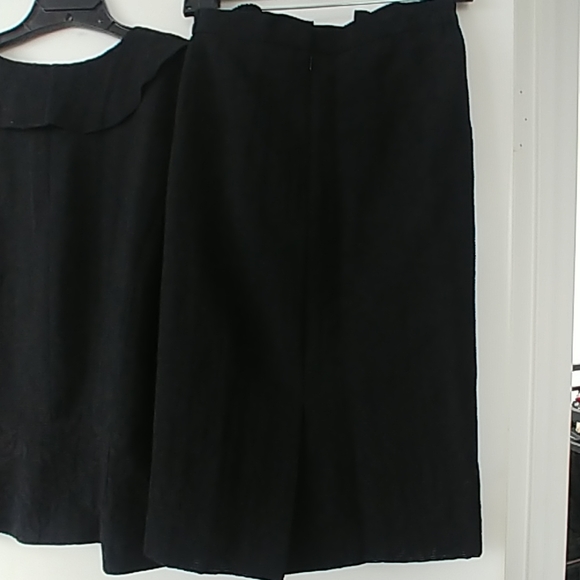 2 Piece Jet Black Suit - Picture 8 of 8